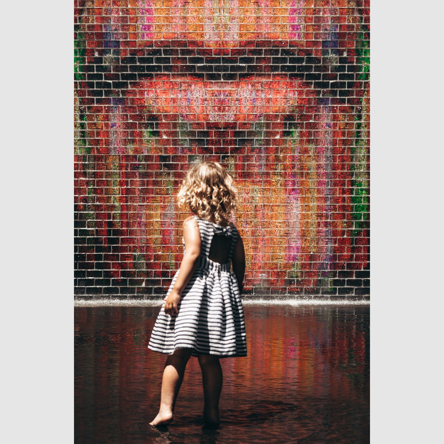 The Fight - Vannopics, Chicago, Crown Fountain, Day, Portrait, Vertical